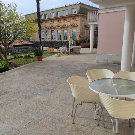 Apartament Valentina *